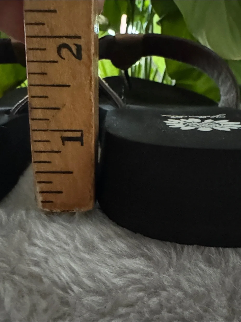 Yellow Box Black Footbed Flip Flops with Brown Croc-Strap Women's Size 8.5 - Picture 7 of 9